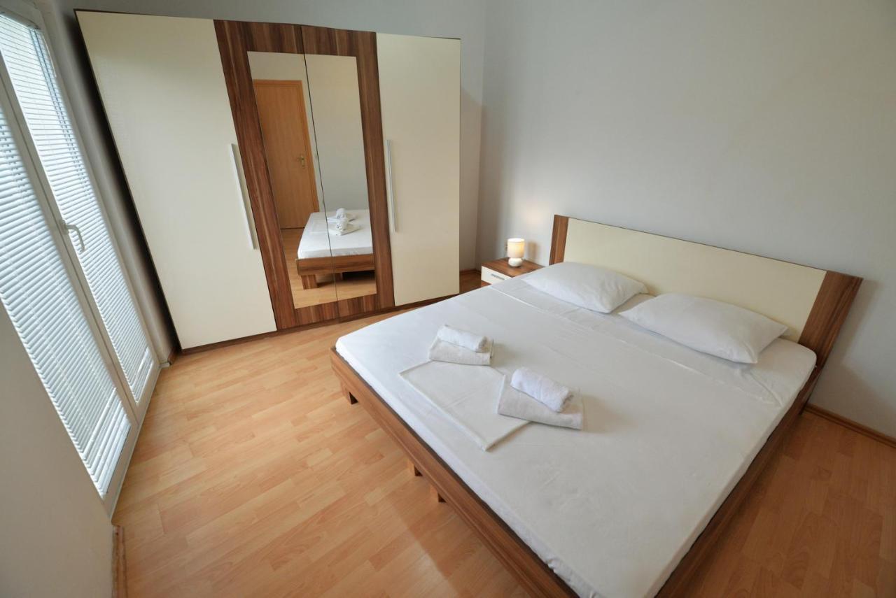 Apartmani Vedrana, Murter Exterior foto